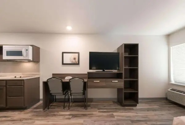 WoodSpring Suites Philadelphia Northeast 8